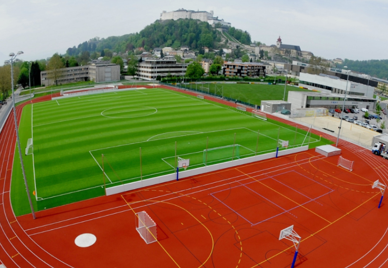 Sportzentrum Salzburg Mitte aus der Luft